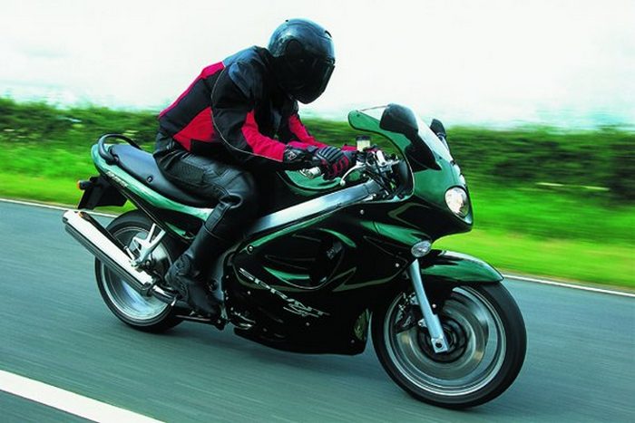 Galerie - Triumph 955 SPRINT ST