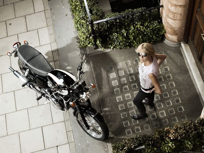 Galerie - Triumph 865 BONNEVILLE T 100