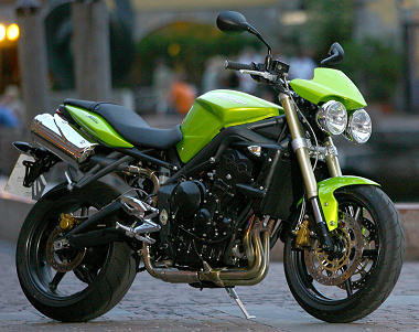 Triumph 675 STREET TRIPLE