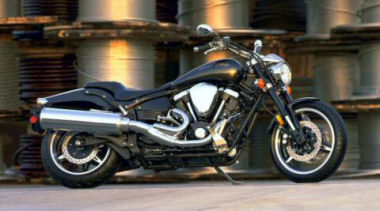 YAMAHA 1670 ROAD STAR WARRIOR