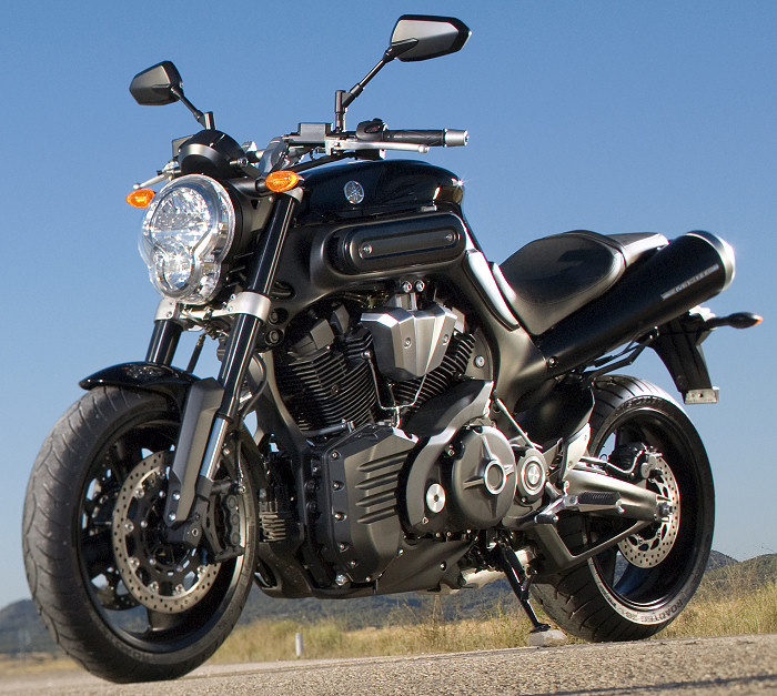 http://www.motoplanete.com/yamaha/zoom-700px/MT-01-1670-2012-700px.jpg