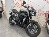 STREET TRIPLE 765 RS