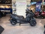 TRICITY 300