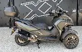 TRICITY 300