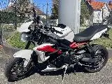 STREET TRIPLE 675 R