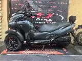 TRICITY 300