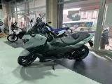 XP TMAX 560 TECH MAX
