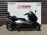 XP TMAX 560