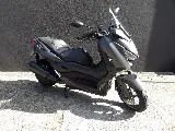 XMAX 300