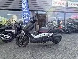 XMAX 125