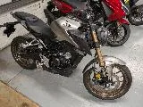 CB 125  R