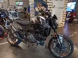 MONSTER 900