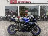 YZF690 U