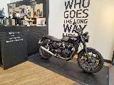 STREET TWIN  900