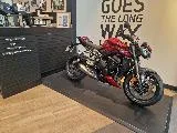 STREET TRIPLE 765 RS