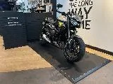 STREET TRIPLE 765 RS