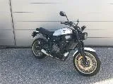 XSR 700