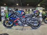 M 1000R