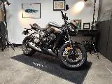 STREET TRIPLE 765 RS