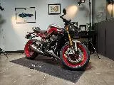 STREET TRIPLE 765 RX