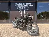 THRUXTON 900