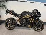 YZF 1000 R1