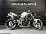 STREET TRIPLE 675