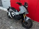XADV 750