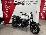 V7 III STONE 750