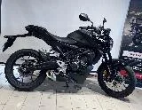 CB 125  R
