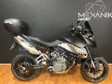 SMT 990