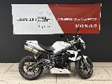 STREET TRIPLE 675