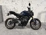 CB 125  R