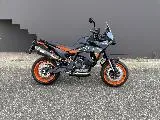 890 SMT