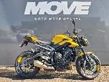 STREET TRIPLE 675 R