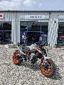 890 DUKE R