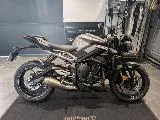 STREET TRIPLE 675 R