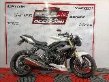 STREET TRIPLE 675