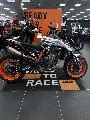890 DUKE R