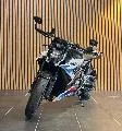 M 1000 R