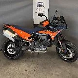 890 SMT