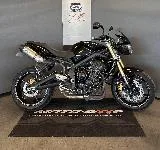 STREET TRIPLE 675