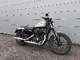 SPORTSTER IRON 883