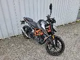 125 DUKE ABS
