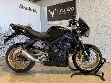 STREET TRIPLE 675
