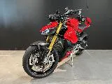 STREETFIGHTER V4S