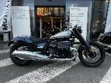 R 18 Custom