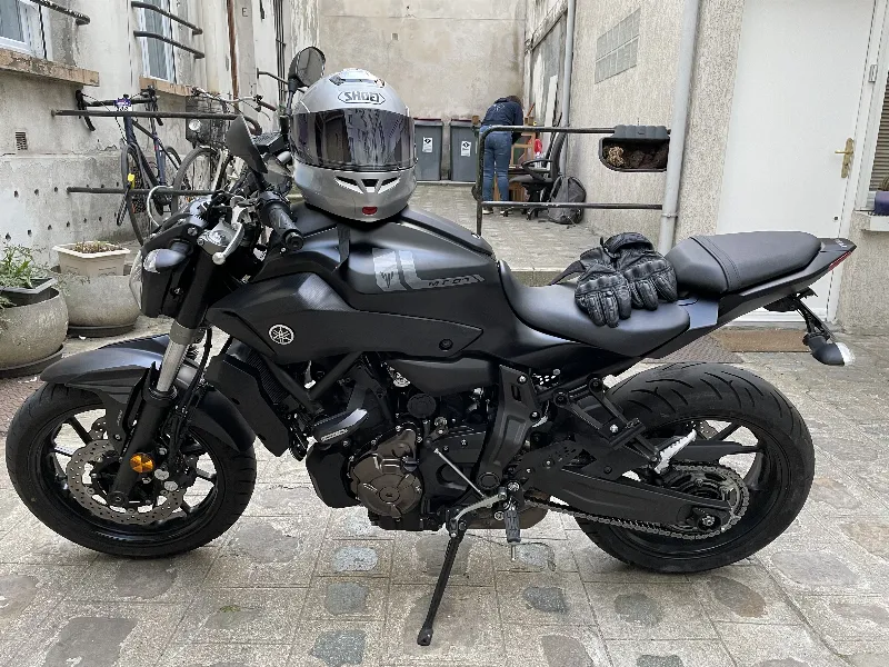 700 MT-07