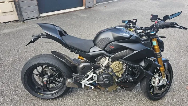1100 Streetfighter V4 S