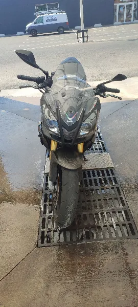 TUONO 1000 V4 R APRC